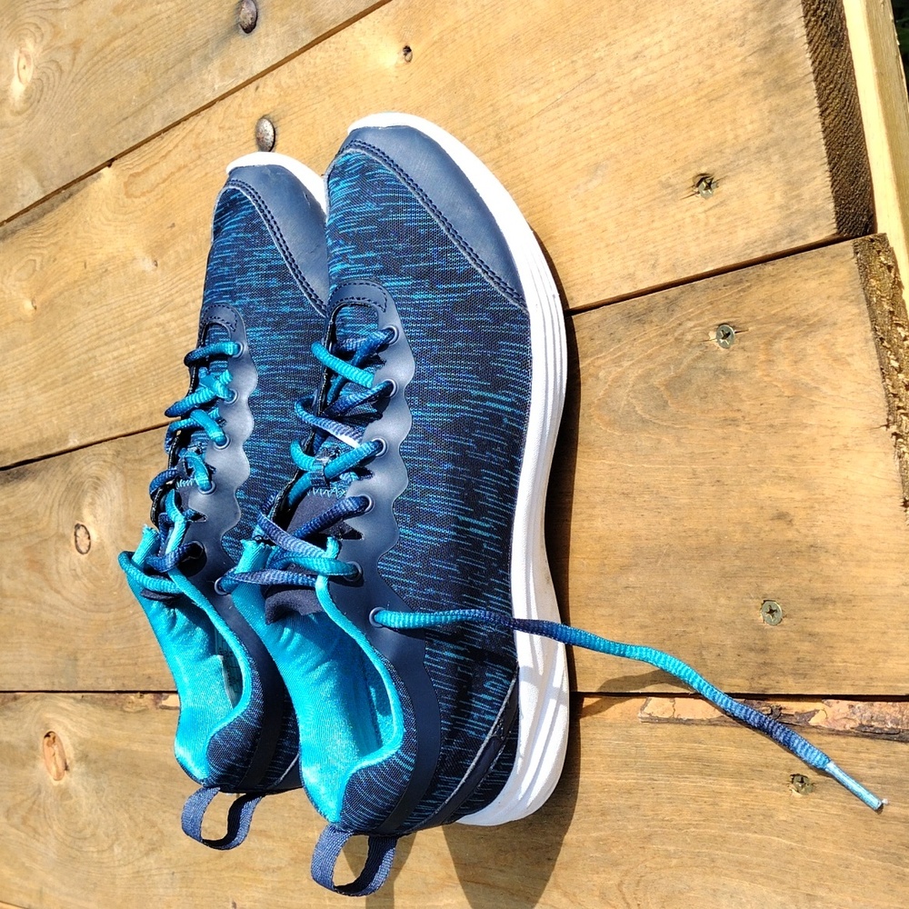 Vionic Women's Agile Fyn Size 8 Lace Up Shoes Low Top Sneaker Blue - Picture 2 of 10